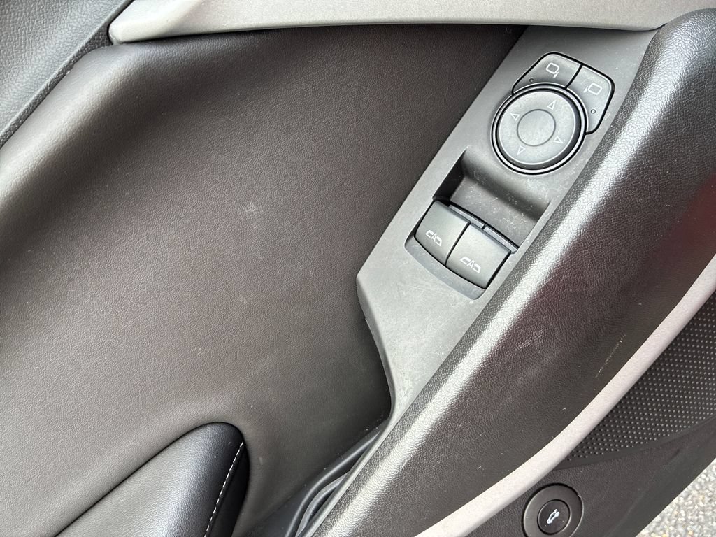 Used 2021 Chevrolet Camaro LT RWD image 29