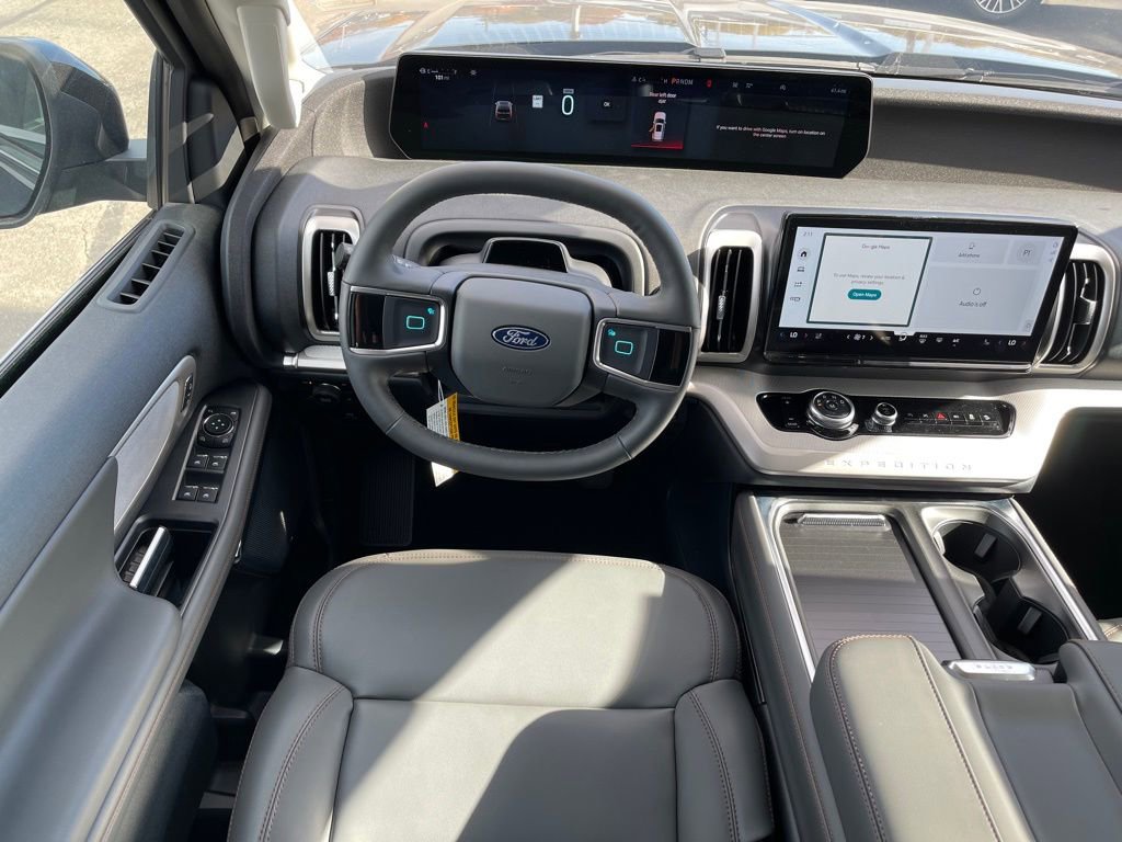 New 2025 Ford Expedition Active image 6