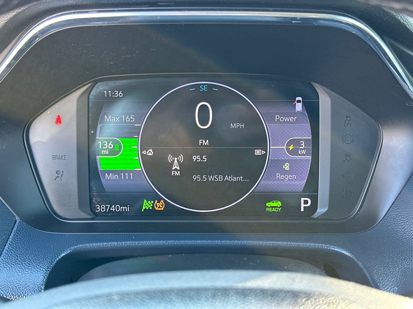 Used 2022 Chevrolet Bolt EUV Premier image 28