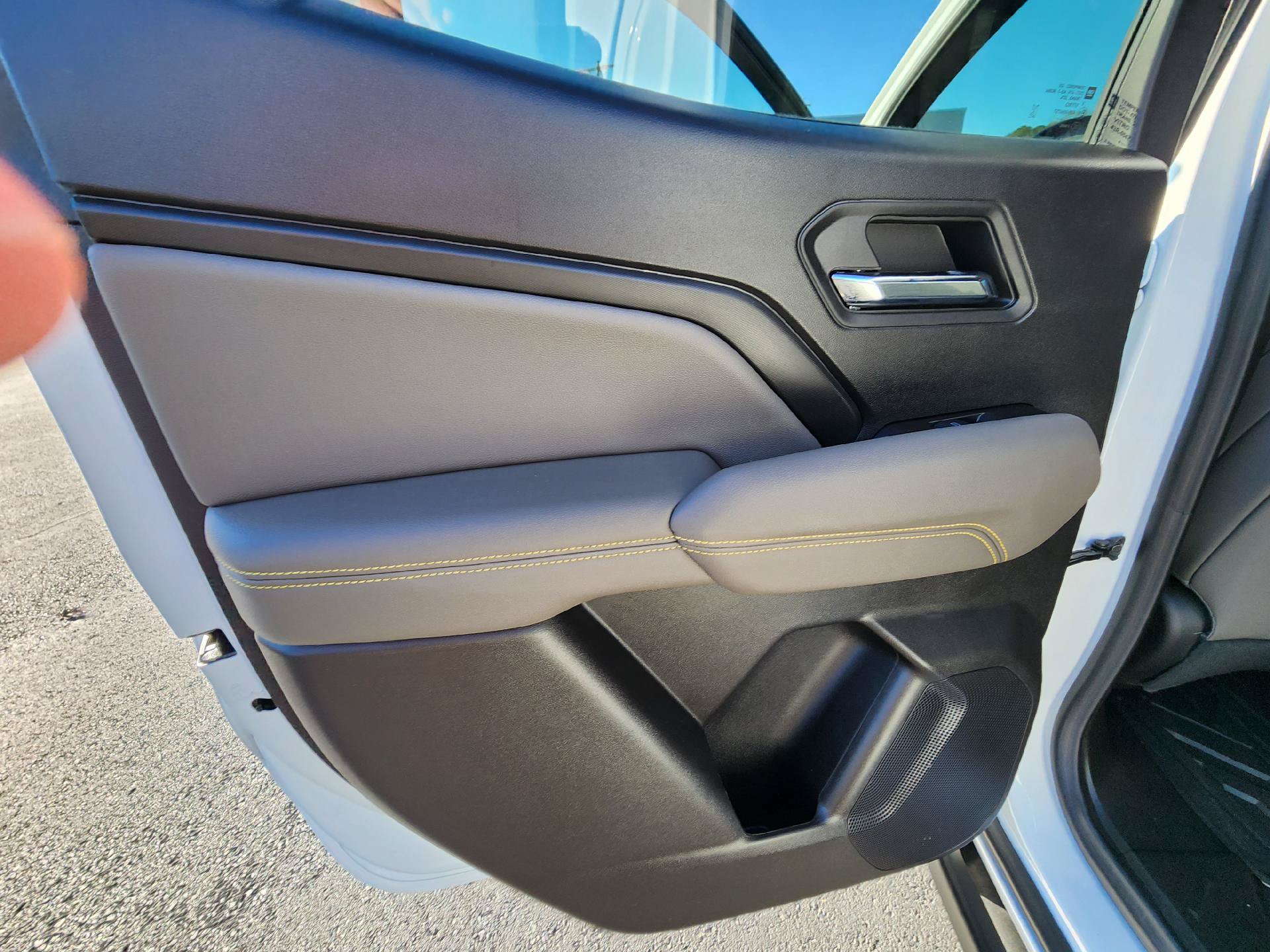 Used 2024 Chevrolet Colorado ZR2 w/ ZR2 Bison Edition AWD/4WD image 13