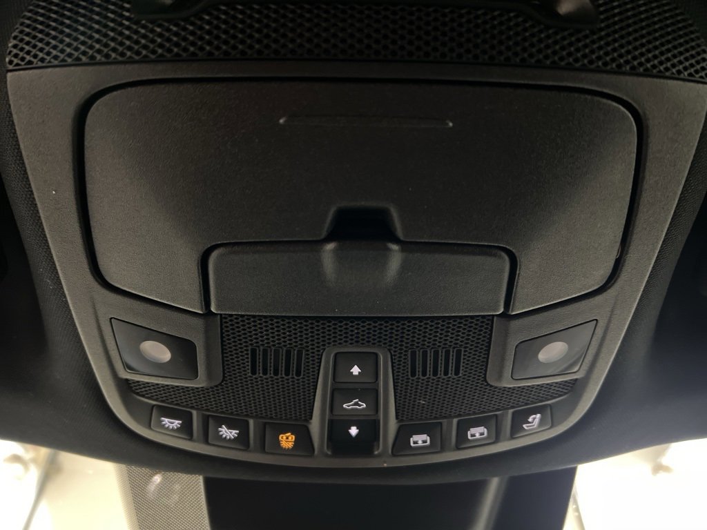 Used 2020 Lincoln Navigator L Reserve w/ Equipment Group 208A Reserve image 28