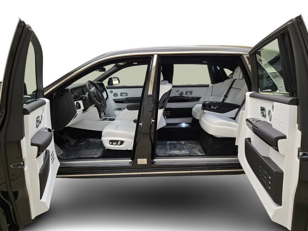 New 2026 Rolls-Royce Phantom Extended Wheelbase image 16