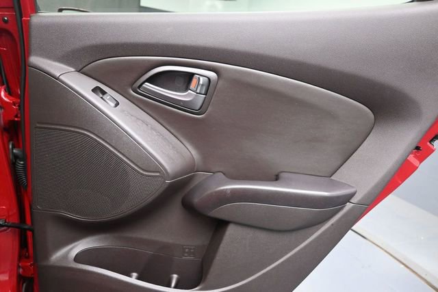 Used 2015 Hyundai Tucson SE FWD image 25