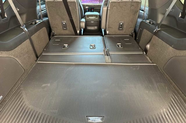 New 2026 Cadillac Escalade ESV Sport AWD/4WD image 17