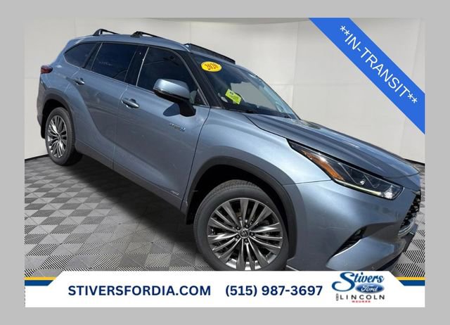 Used 2020 Toyota Highlander Platinum AWD/4WD image 1