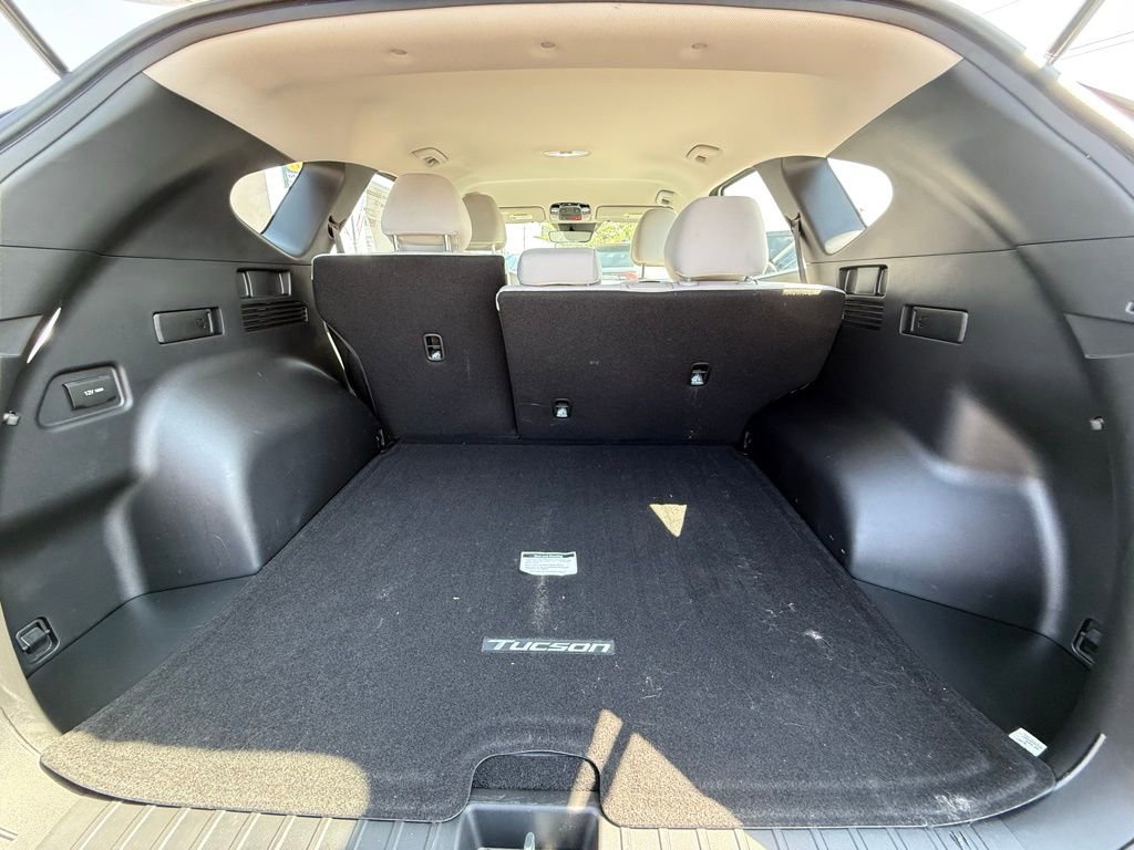 Used 2025 Hyundai Tucson SE image 9