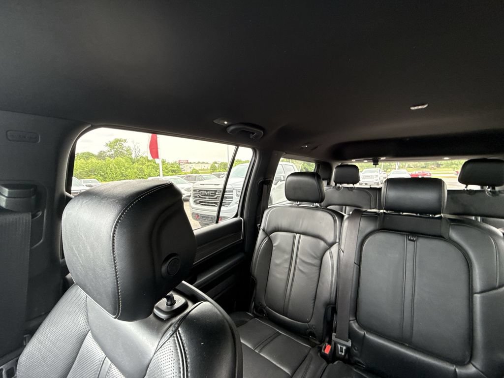 Used 2022 Jeep Wagoneer Series II AWD/4WD image 10