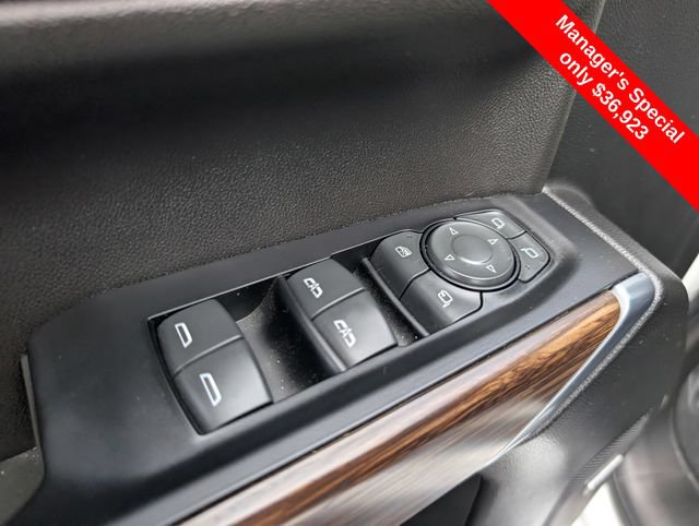 Used 2022 Chevrolet Silverado 1500 High Country w/ Technology Package AWD/4WD image 17