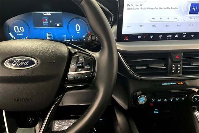 Used 2023 Ford Escape Platinum image 12