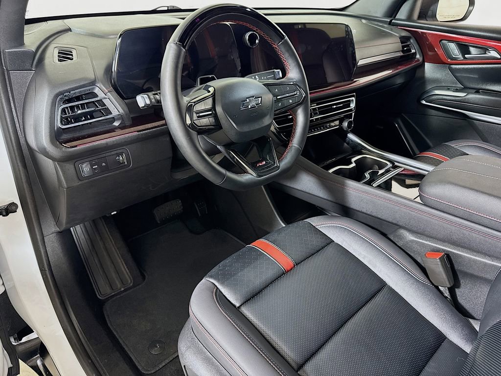 Certified 2025 Chevrolet Traverse RS FWD image 7