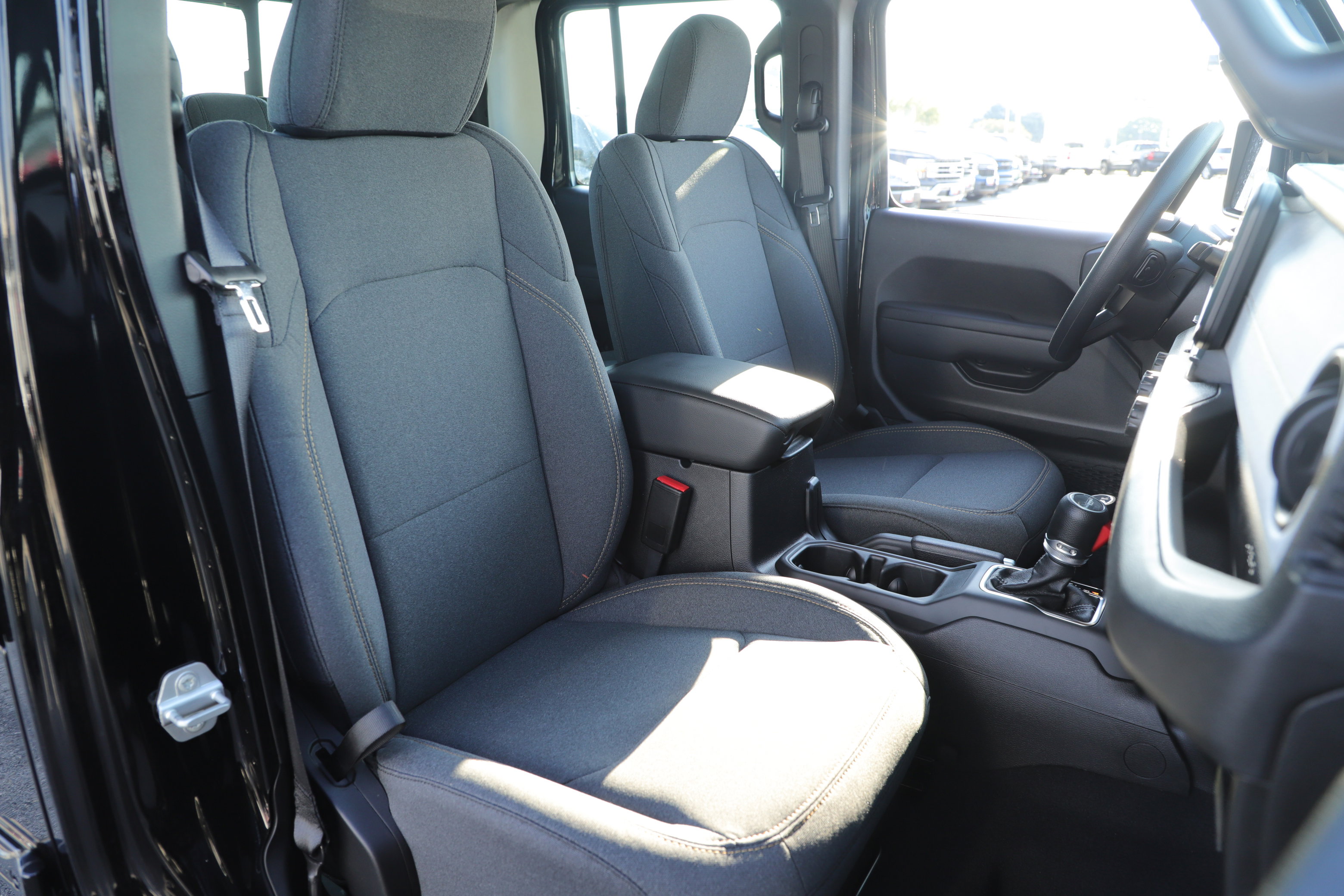 New 2025 Jeep Gladiator Sport image 26