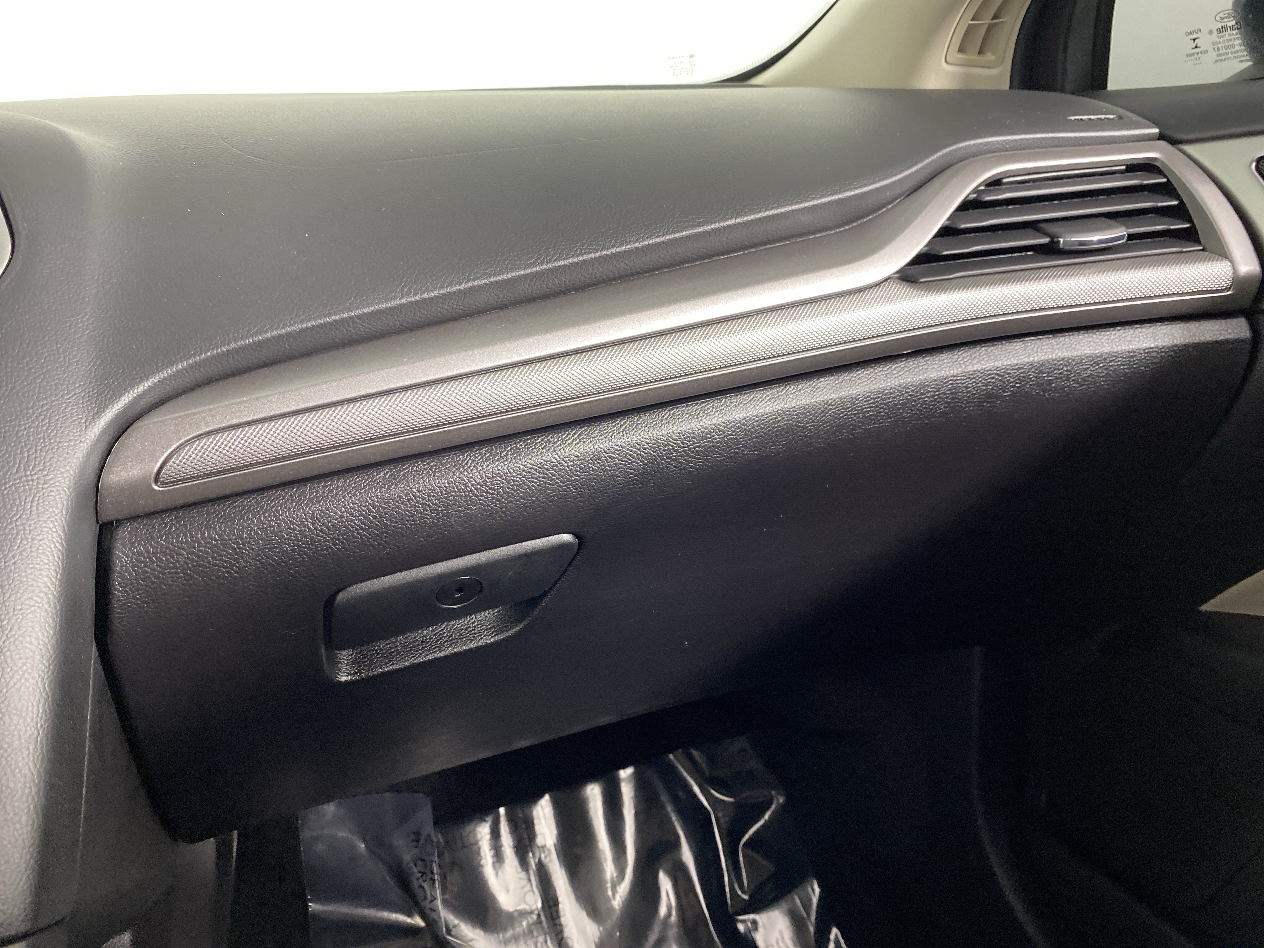 Used 2018 Ford Fusion S FWD image 29
