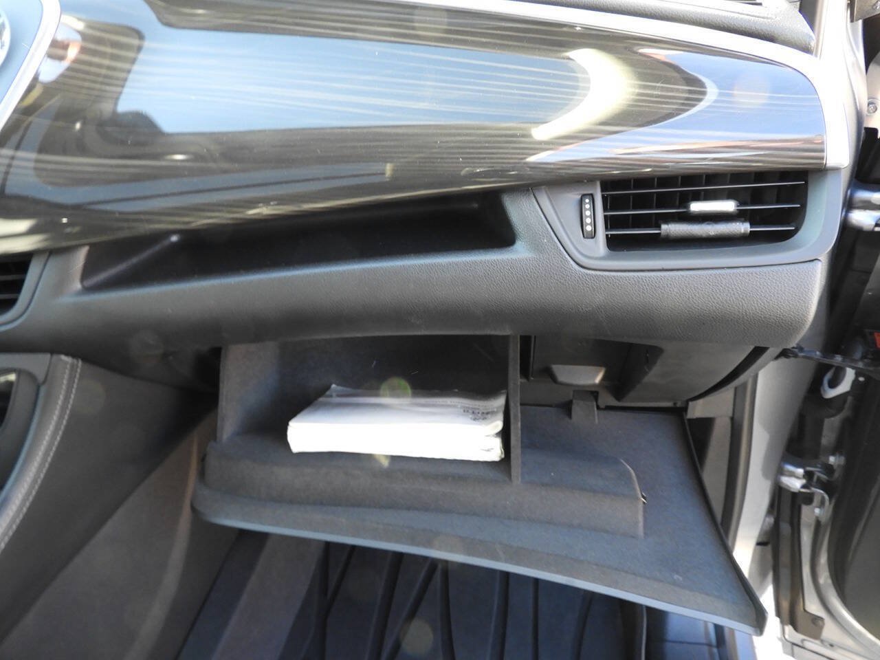 Used 2019 Buick Envision Premium AWD/4WD image 43