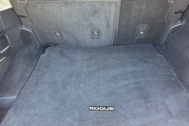 Used 2024 Nissan Rogue SV AWD/4WD image 17