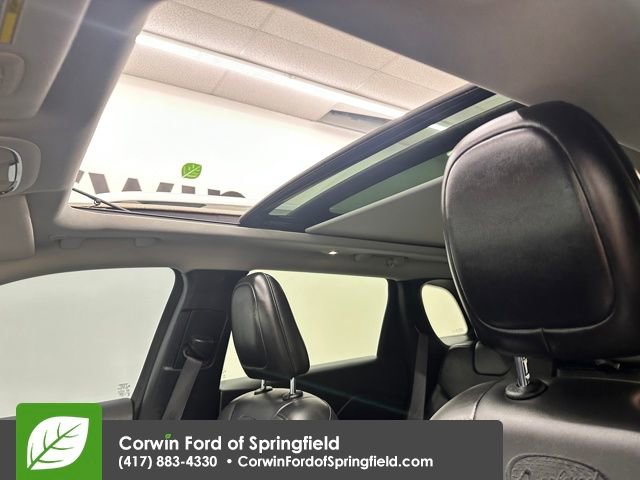 Used 2019 Jeep Cherokee Overland w/ Technology Group image 21