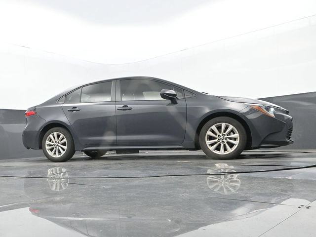 Used 2024 Toyota Corolla LE w/ LE Convenience Package FWD image 9