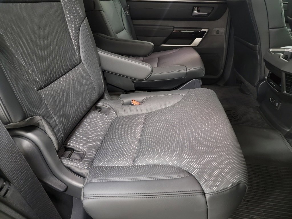 Used 2024 Toyota Sequoia Limited image 21
