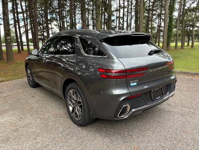 Used 2023 Genesis GV70 2.5T w/ Advanced Package AWD/4WD image 5