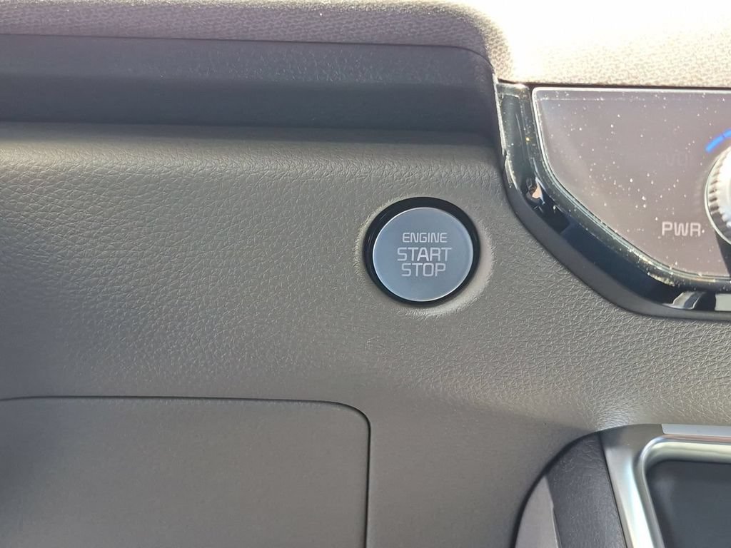 New 2026 Kia Carnival EX FWD image 17