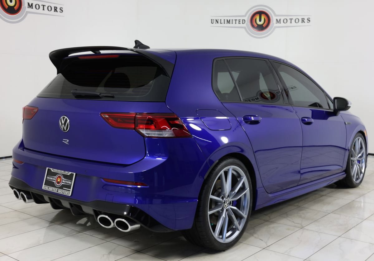 Used 2024 Volkswagen Golf R AWD/4WD image 3