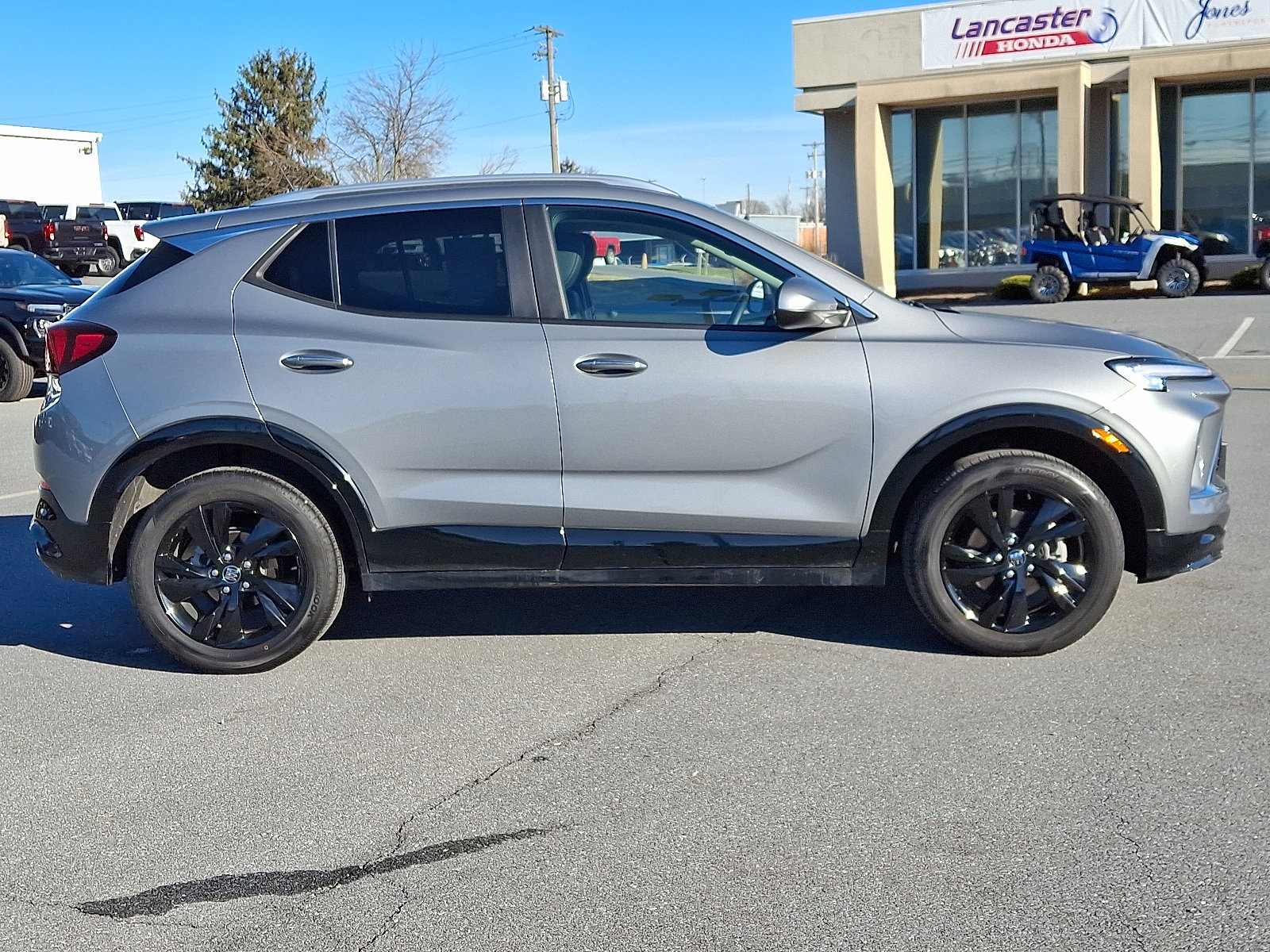 Used 2024 Buick Encore GX Sport Touring w/ Comfort Package image 7