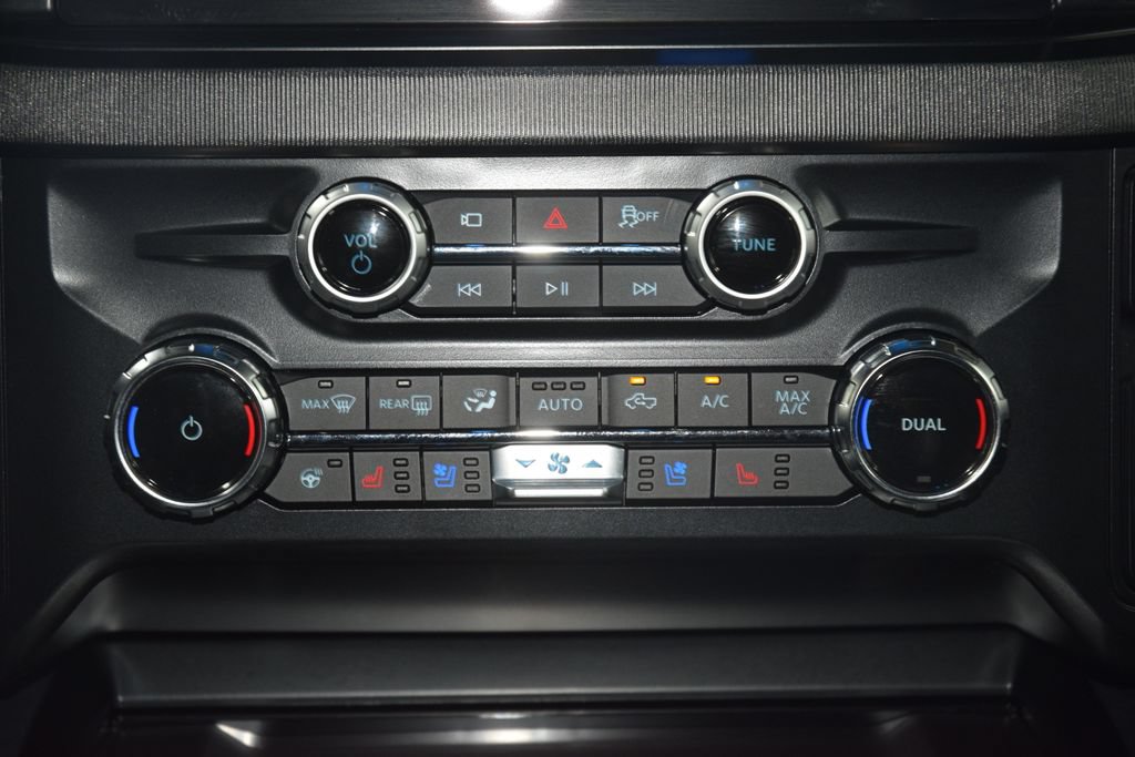 Used 2026 Ford F250 Platinum w/ Tremor Off-Road Package AWD/4WD image 33