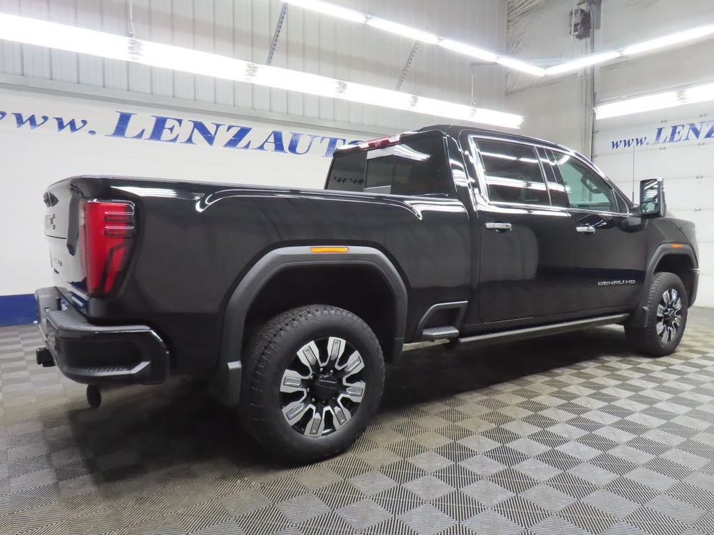 Used 2024 GMC Sierra 2500 Denali w/ Denali Reserve Package AWD/4WD image 5