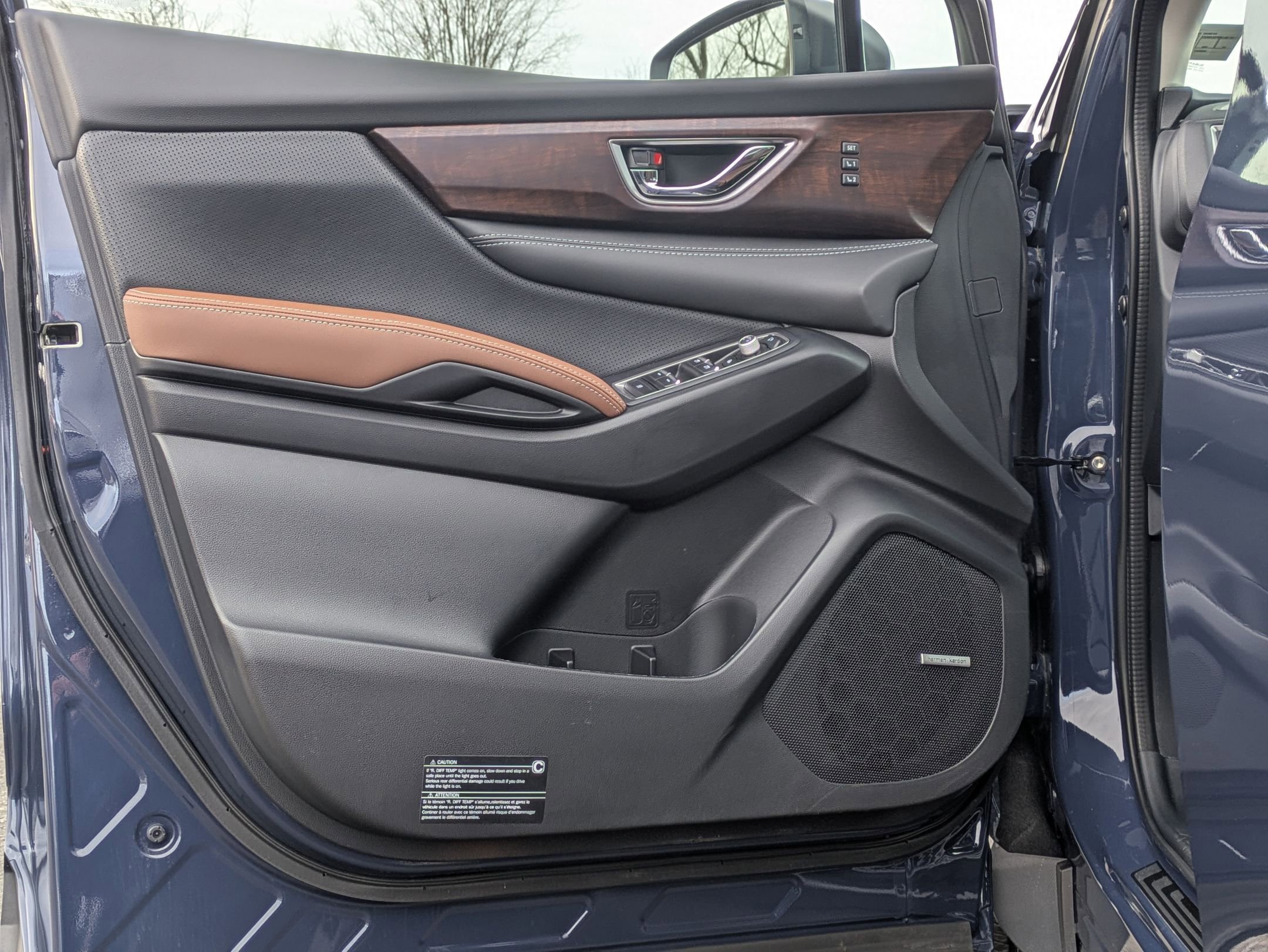 Used 2025 Subaru Ascent Touring w/ Popular Package #2 image 13