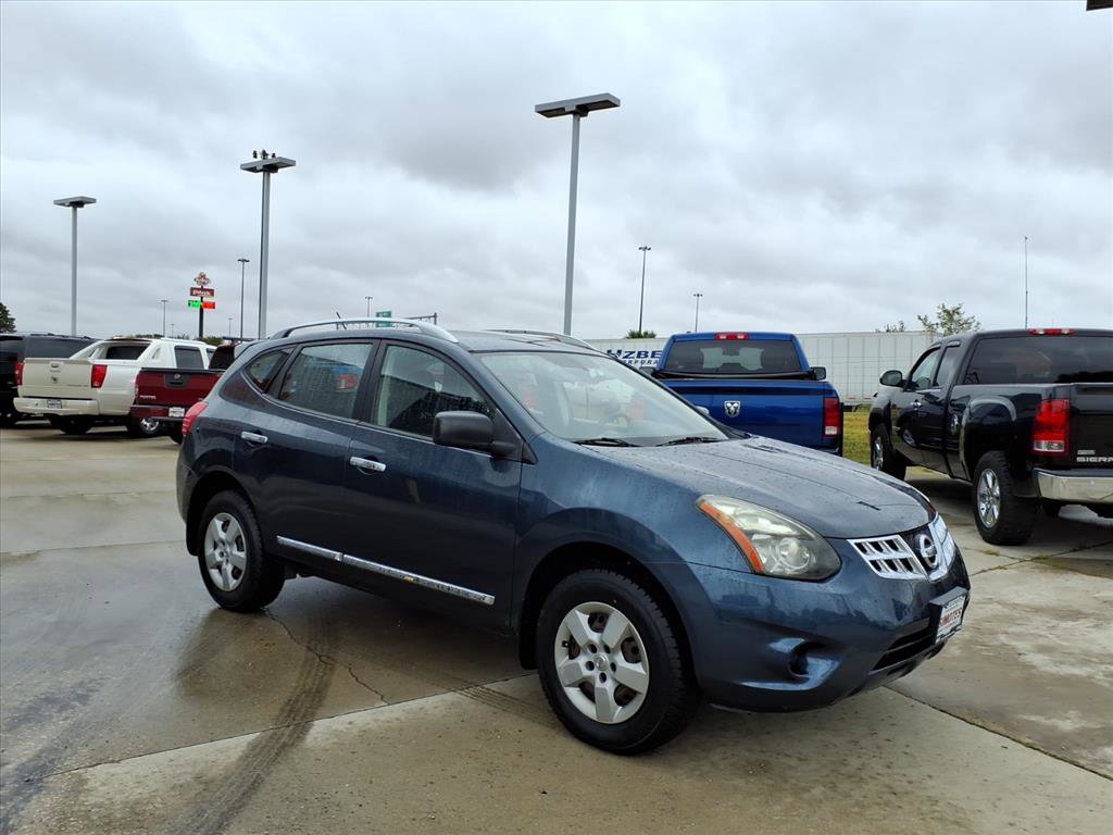 Used 2015 Nissan Rogue S w/ Convenience Package image 1
