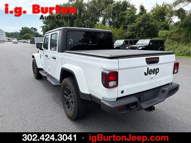 Used 2023 Jeep Gladiator Sport AWD/4WD image 6