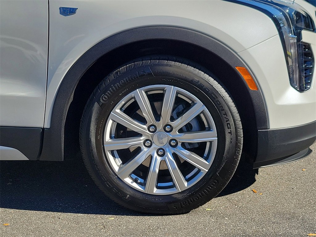 Used 2023 Cadillac XT4 Premium Luxury image 8