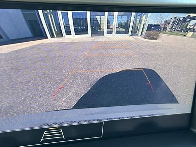 Used 2021 GMC Acadia SLE w/ Driver Convenience Package FWD image 28