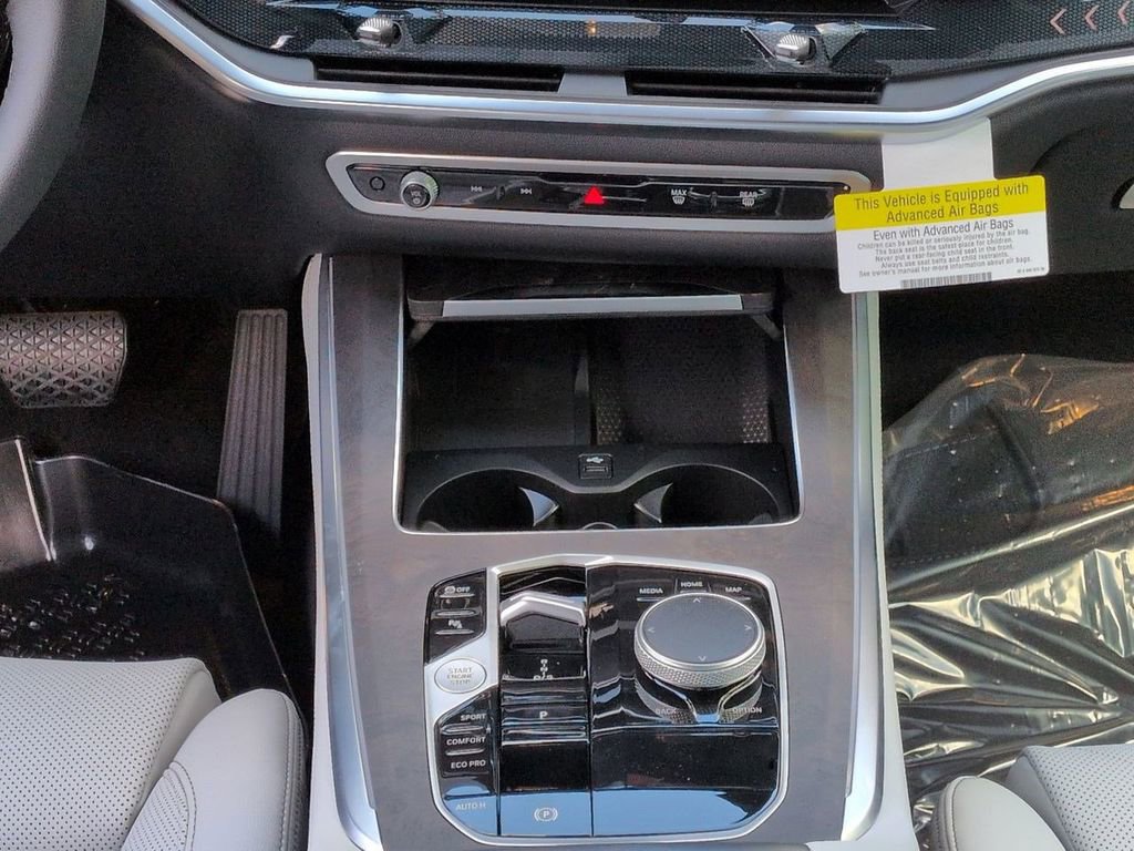 New 2026 BMW X5 sDrive40i w/ Climate Comfort Package image 19