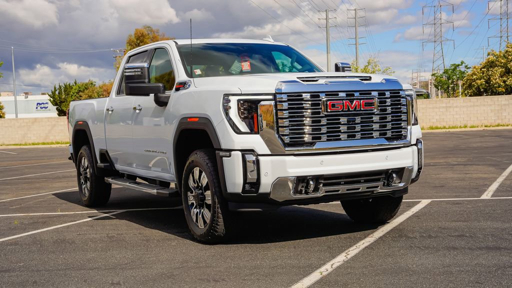 New 2026 GMC Sierra 2500 Denali w/ Denali Reserve Package AWD/4WD image 5