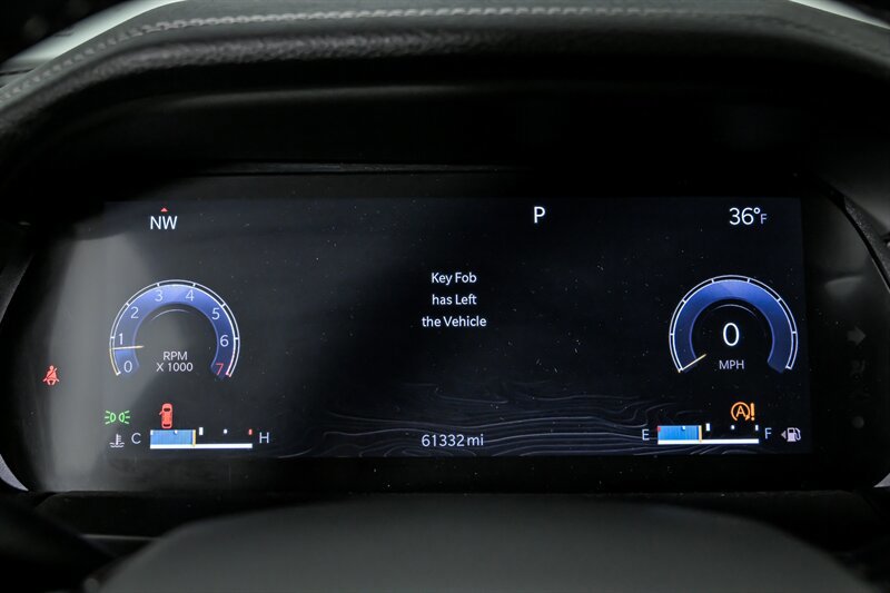 Used 2022 Jeep Grand Cherokee L Limited AWD/4WD image 23