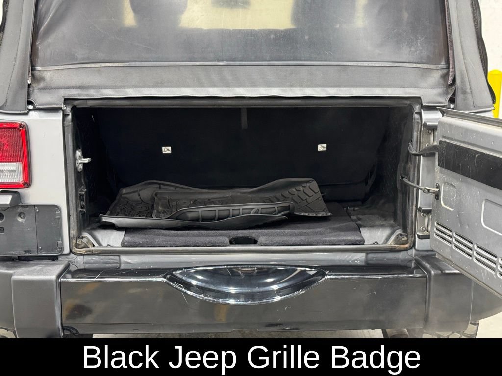 Used 2018 Jeep Wrangler Sport AWD/4WD image 11