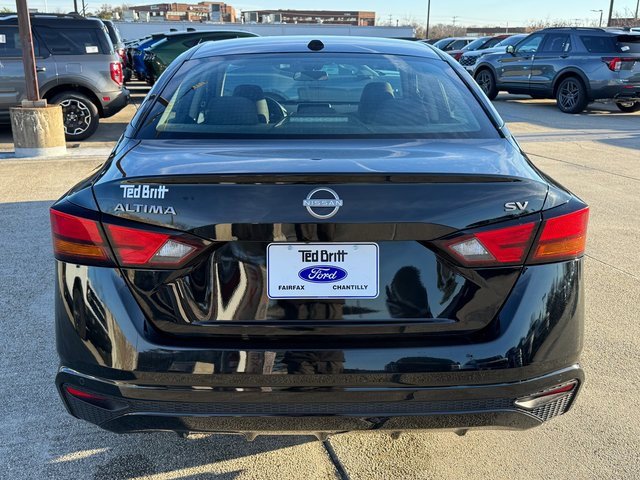 Used 2023 Nissan Altima 2.5 SV image 9