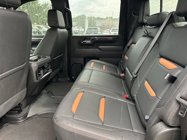 Used 2024 GMC Sierra 2500 AT4 w/ AT4 Preferred Package AWD/4WD image 17