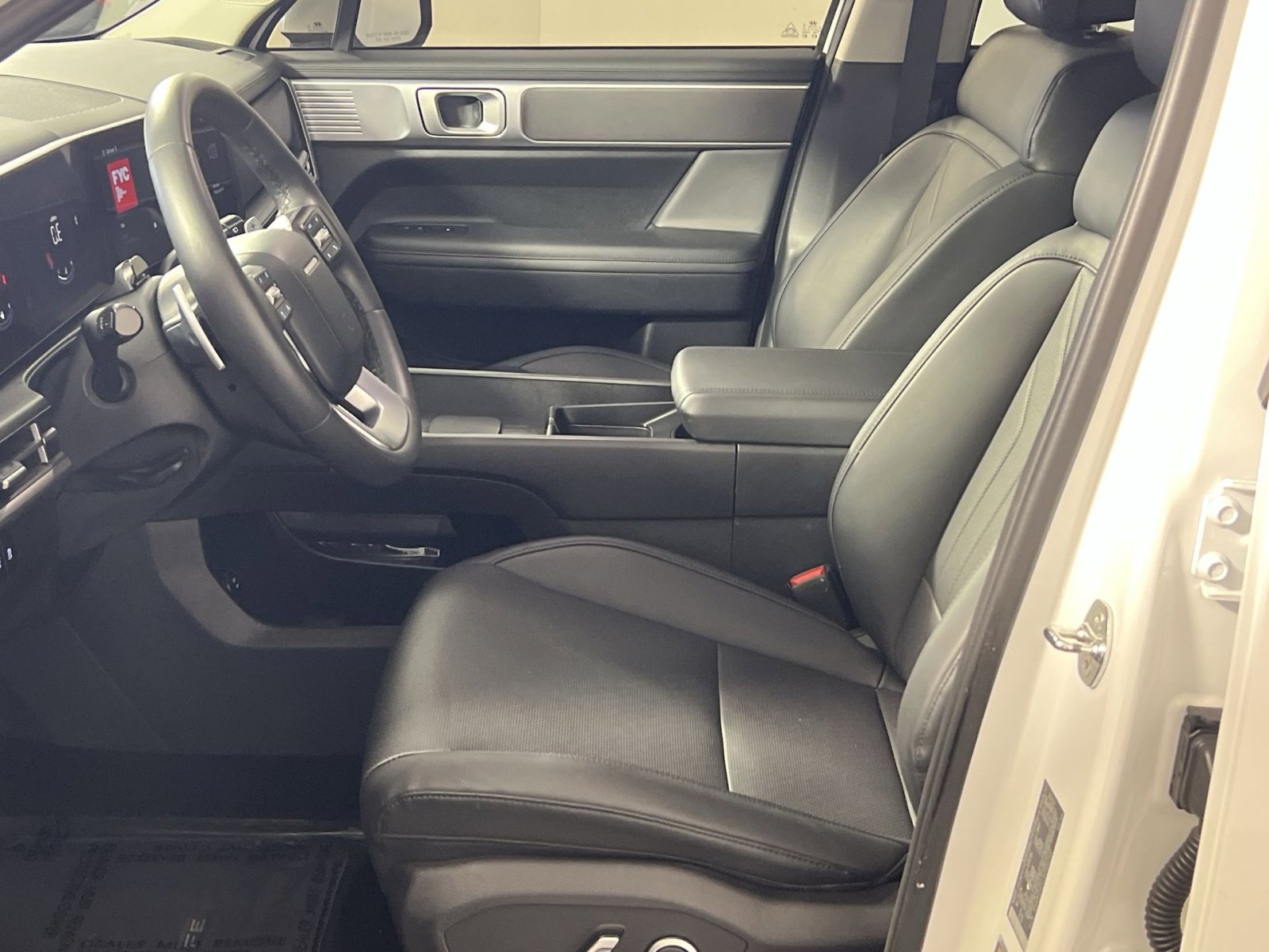 Used 2024 Hyundai Santa Fe SEL image 13