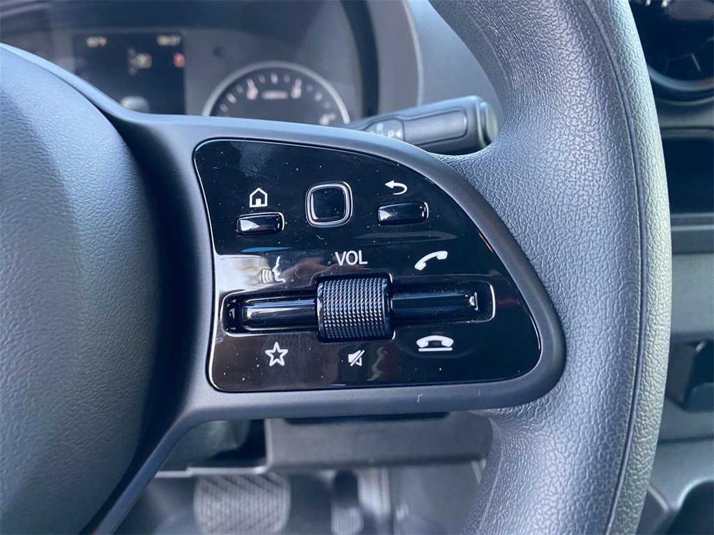 Used 2024 Mercedes-Benz Sprinter 2500 image 17