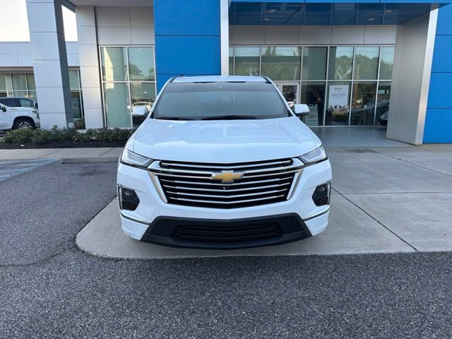 Used 2022 Chevrolet Traverse Premier FWD image 2