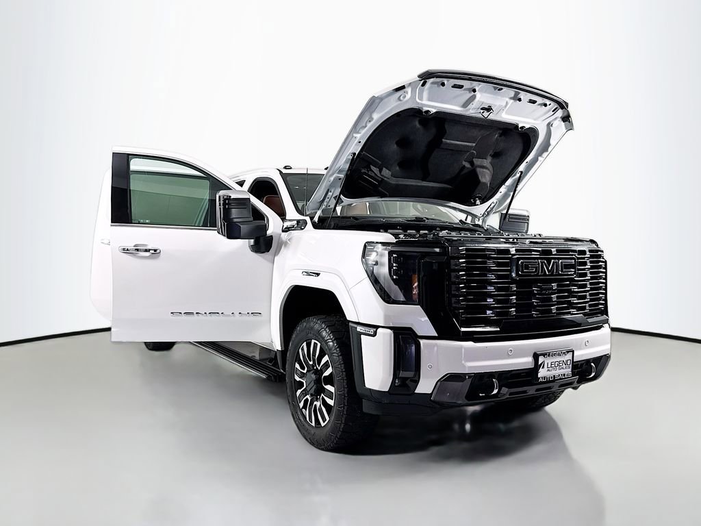 Used 2024 GMC Sierra 3500 Denali Ultimate AWD/4WD image 26