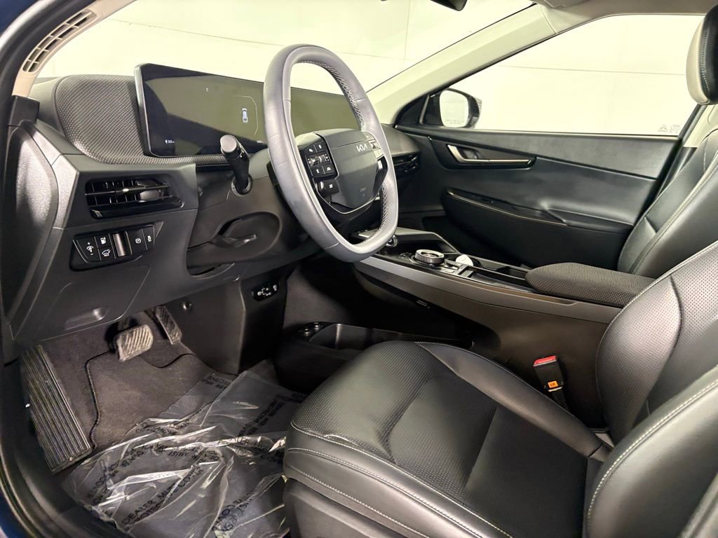 Used 2025 Kia EV6 Wind image 21