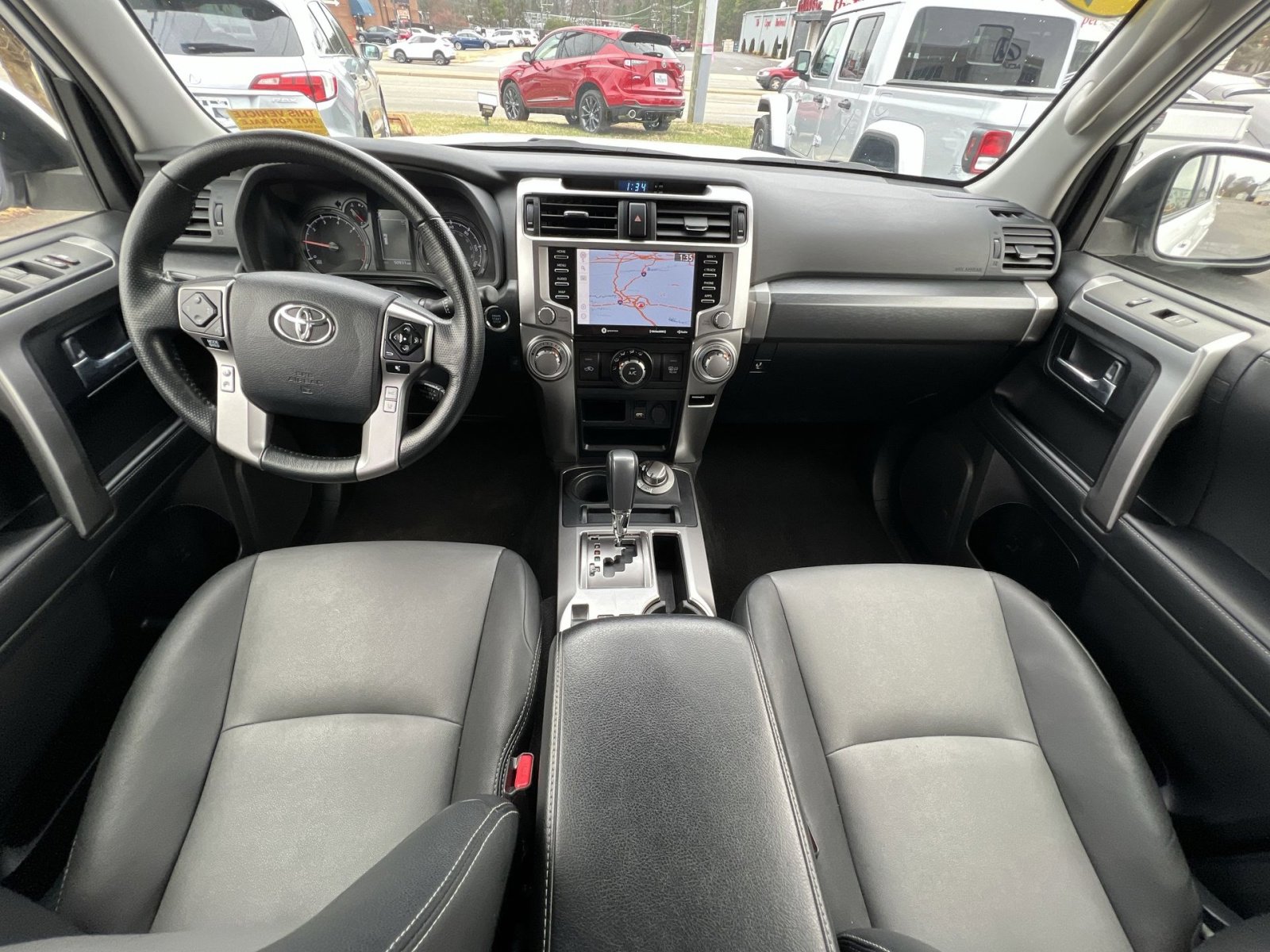 Used 2024 Toyota 4Runner SR5 Premium image 2
