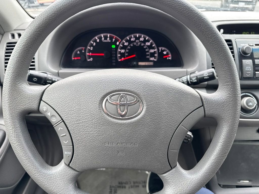 Used 2005 Toyota Camry LE FWD image 10