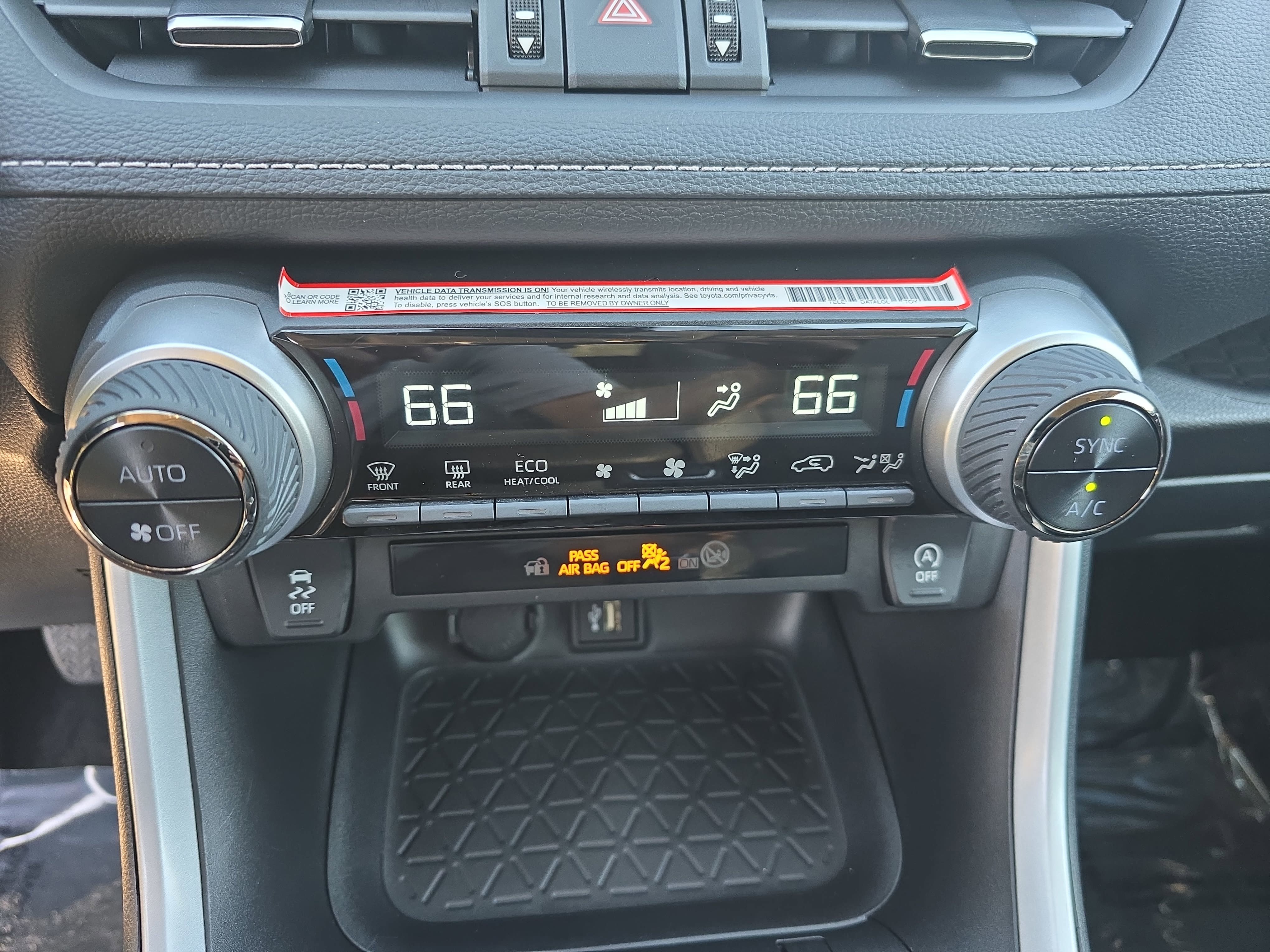 Used 2025 Toyota RAV4 XLE Premium FWD image 25