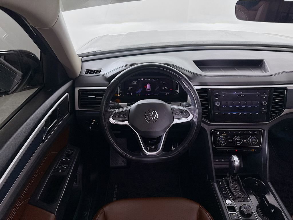 Used 2023 Volkswagen Atlas SEL R-Line image 24