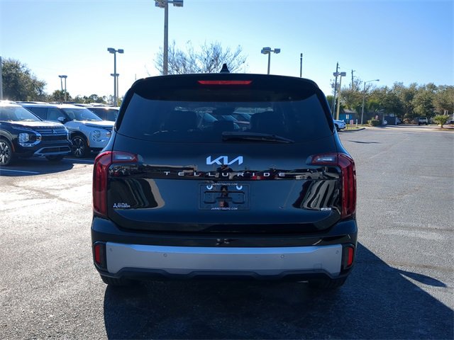 Used 2024 Kia Telluride LX image 7