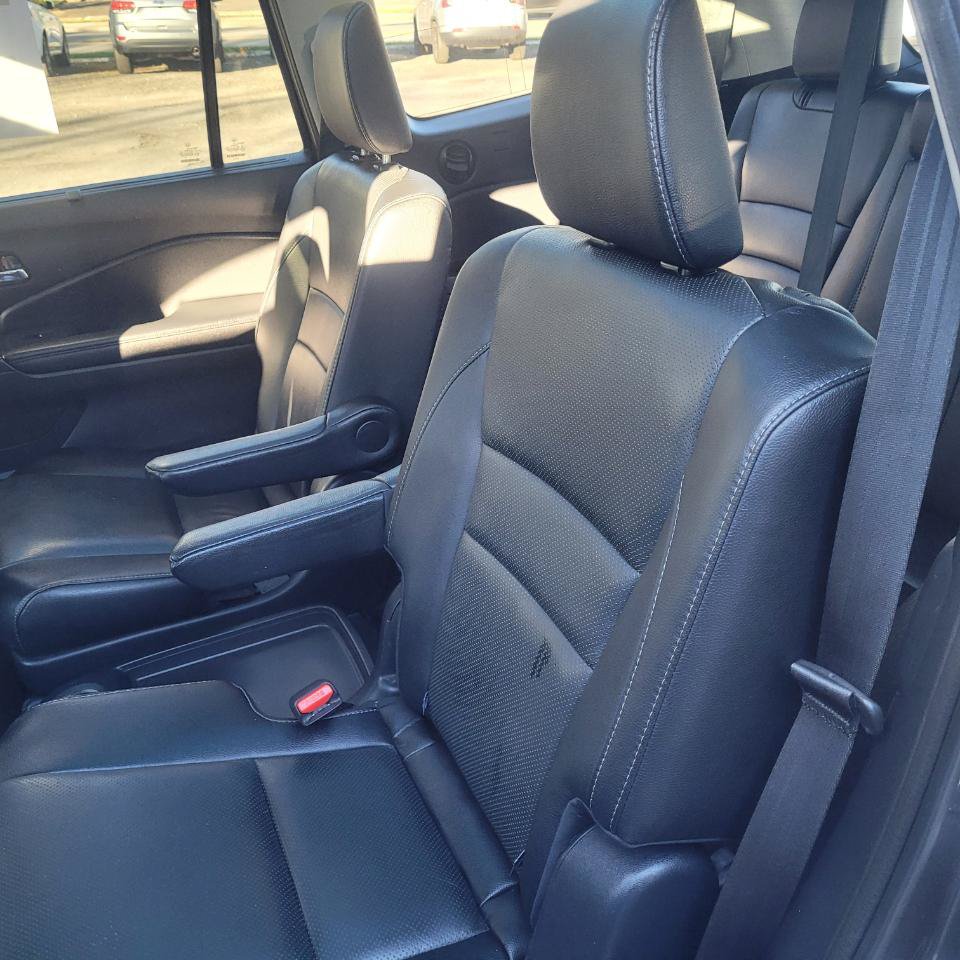Used 2017 Honda Pilot Elite image 39