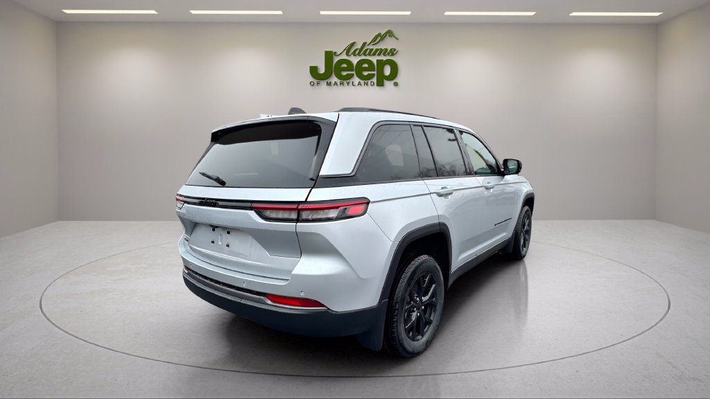New 2026 Jeep Grand Cherokee Altitude AWD/4WD image 11